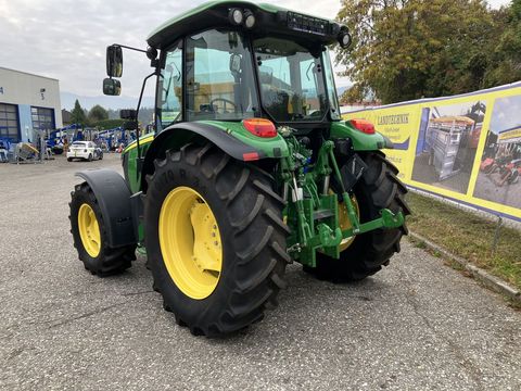 John Deere 5090M