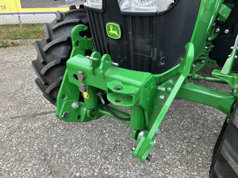 John Deere 5090M