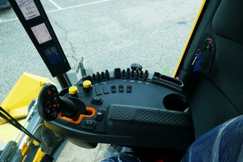 New Holland TC5.90 (Stage V)