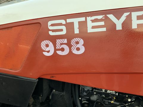 Steyr 958 M