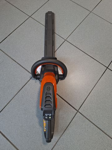 Husqvarna Akku-Heckenschere 215 iHD45 Set