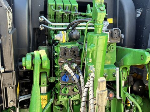 John Deere 6155R