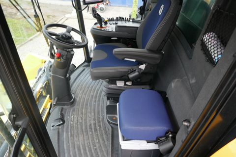 New Holland CX 5.80 (Stage V)