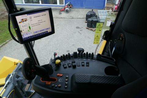 New Holland CX 5.80 (Stage V)