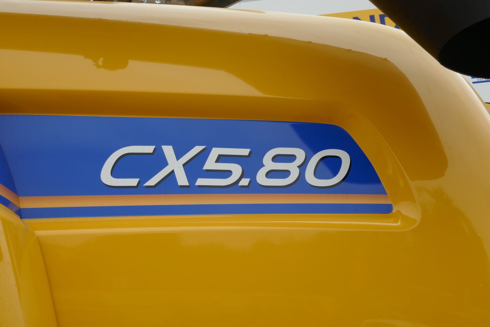 New Holland CX 5.80 (Stage V) 2