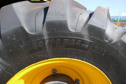 JCB TM 320