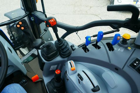New Holland T5.110 Dual Command