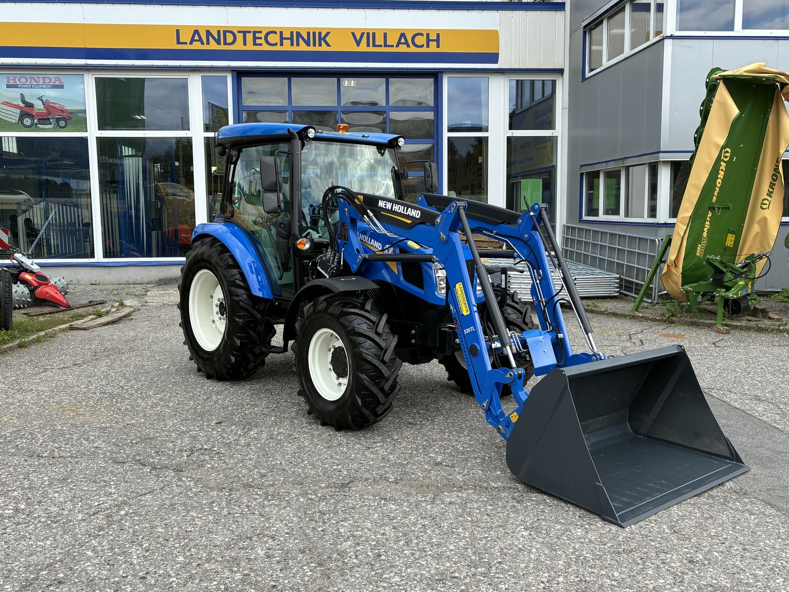 New Holland T4.75S 2