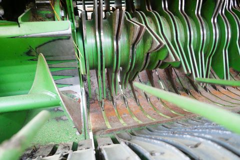Krone Comprima F 125 XC 
