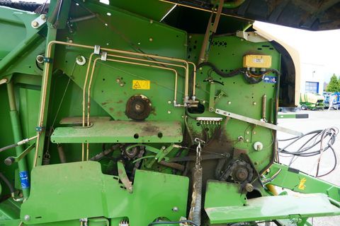 Krone Comprima F 125 XC 