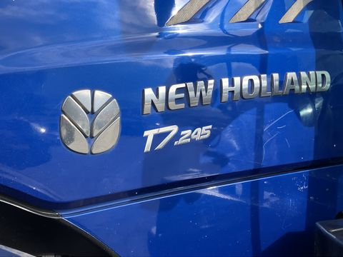 New Holland T7.245 Auto Command SideWinder II (Stage V)