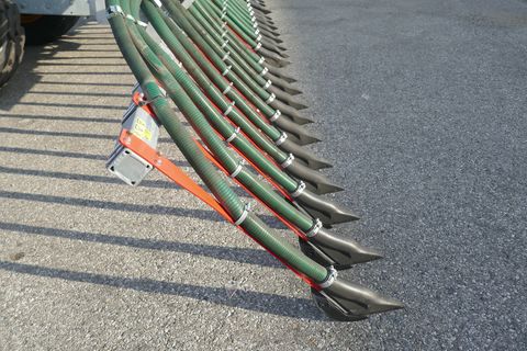 Joskin Alpina 2 6000 S + Vogelsang UniSpread 7,5 m