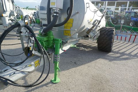 Joskin Alpina 2 6000 S + Vogelsang UniSpread 7,5 m