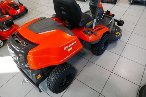 Husqvarna R 216TC AWD