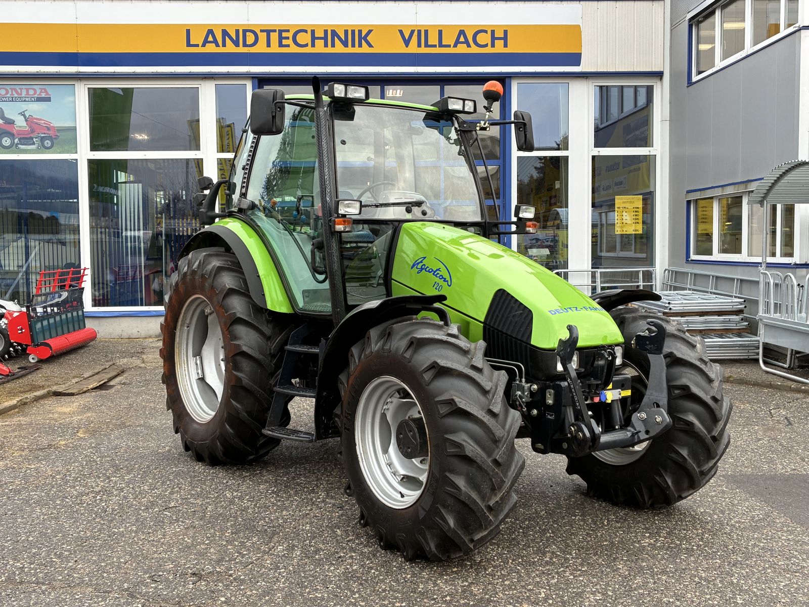 Deutz Fahr Agrotron 120 2