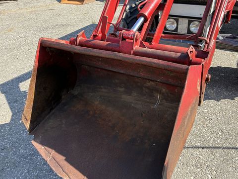 Massey Ferguson 254