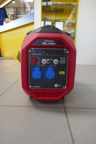 Honda EU 32i