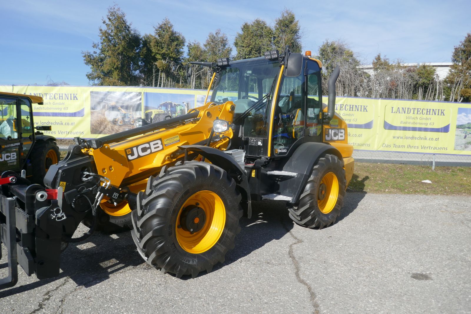JCB TM 320 2