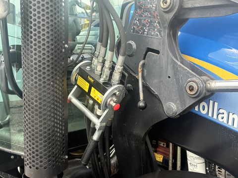 New Holland T6020 Elite