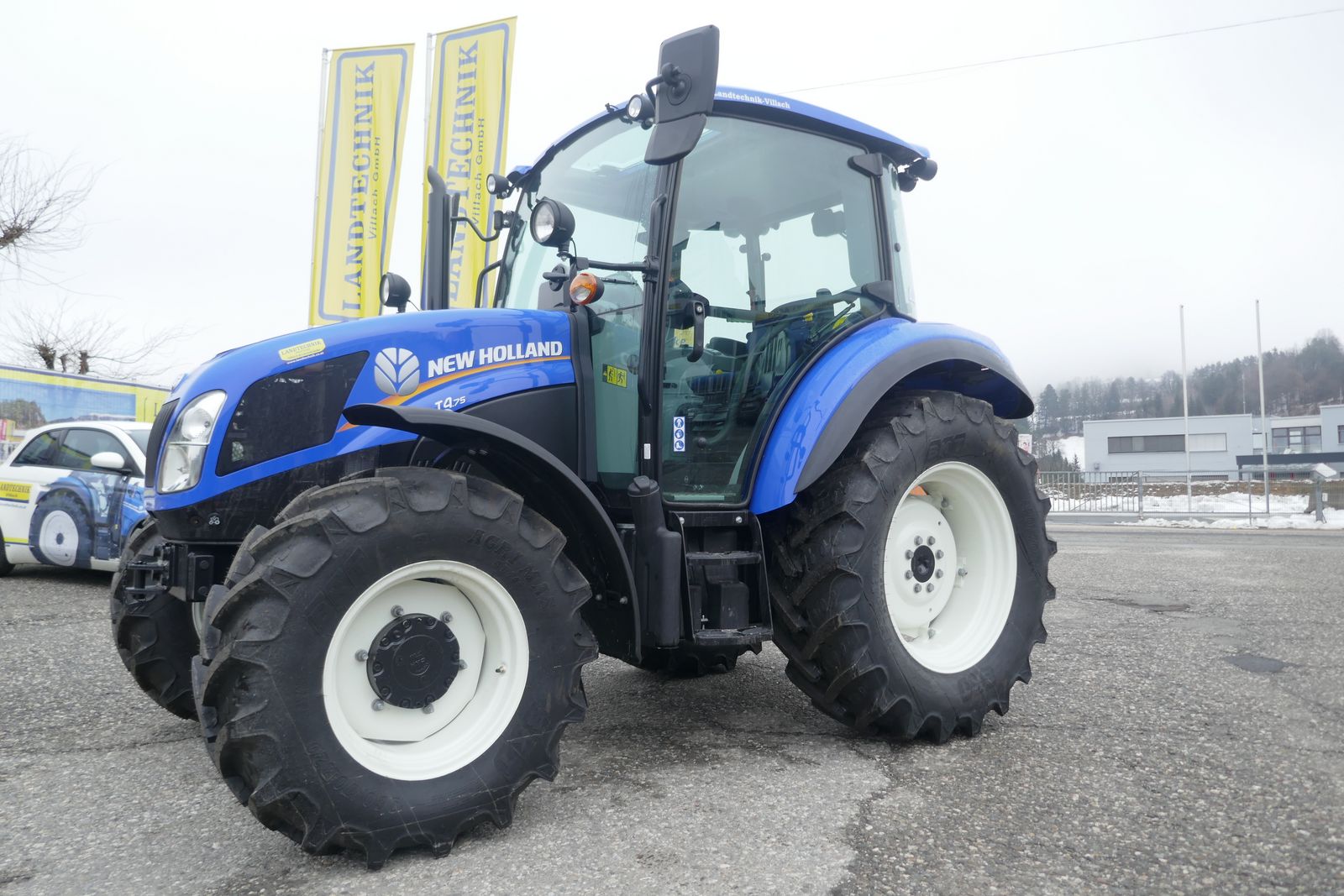 New Holland T4.75 Powerstar 2