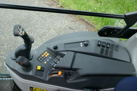 New Holland T4.110 F/N/V (Stage V)