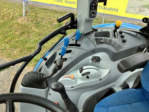New Holland T4.95