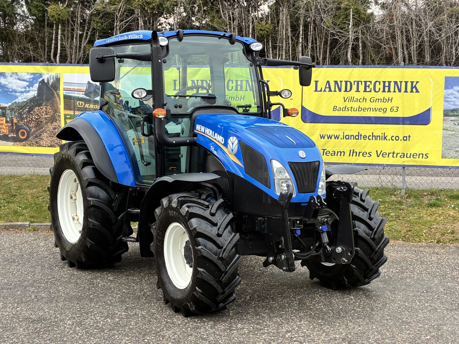 New Holland T4.95 2