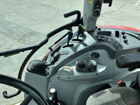Steyr Kompakt 4085 Komfort 1