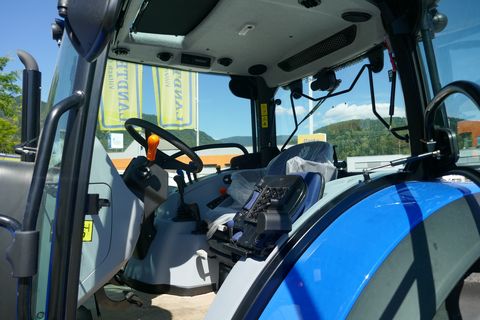 New Holland T5.100S Powershuttle
