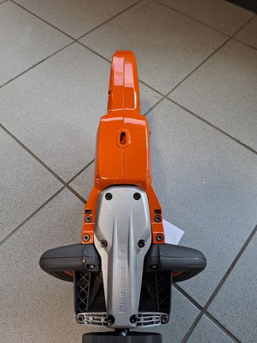 Husqvarna Akku-Heckenschere 322 iHD60
