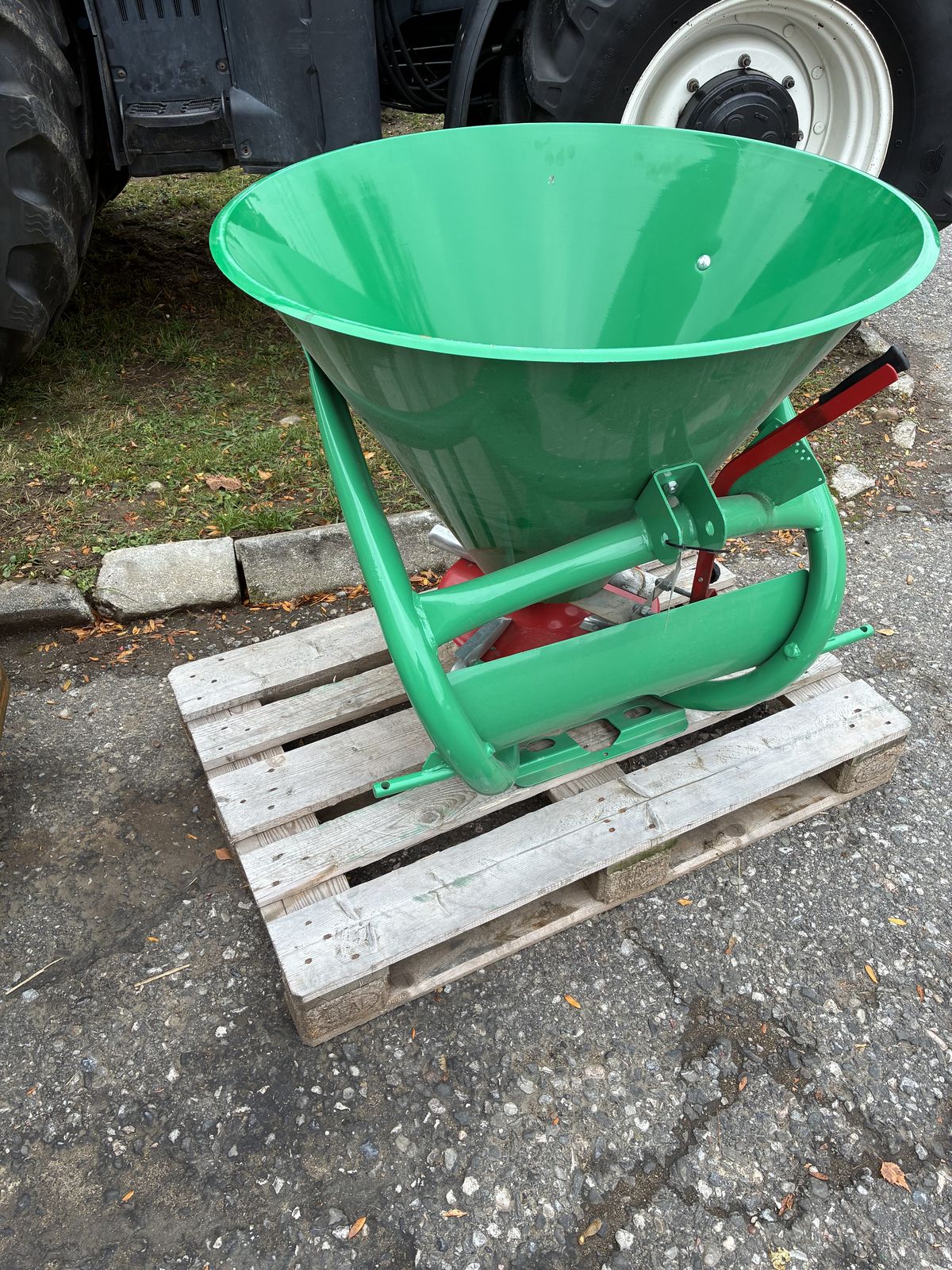 Tellerstreuer 250 l 1