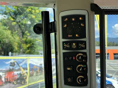 Massey Ferguson MF 5709 Dyna-4