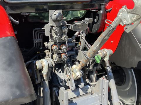 Massey Ferguson MF 5709 Dyna-4