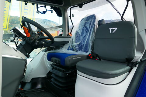 New Holland T7.230 PLM Auto Command