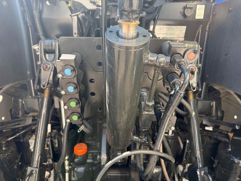New Holland T5.120 Auto Command (Stage V)