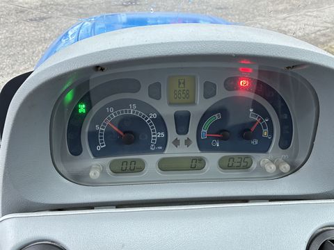 New Holland T6020 Delta