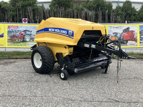 New Holland Roll Baler 125