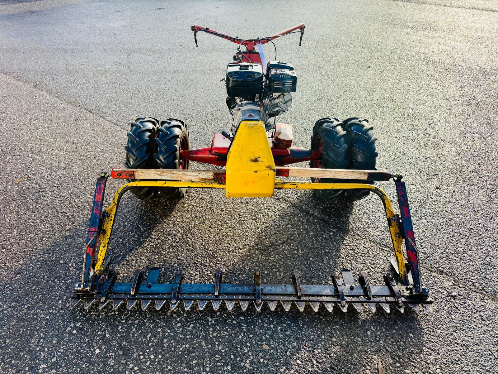 Moty Breitspurmäher 180 2