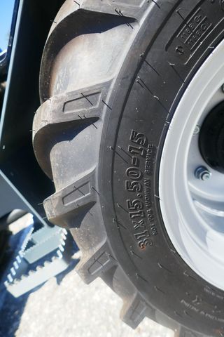 Giant G 2300 HD