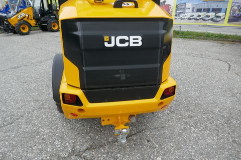 JCB 403 Agri Plus