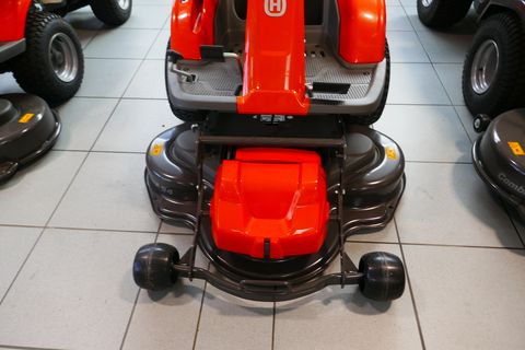 Husqvarna R 214 C
