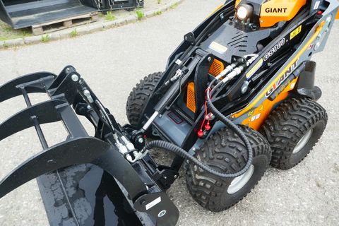 Giant GS 900 D