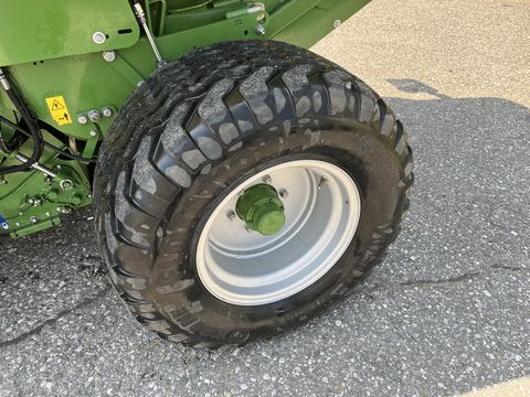 Krone Comprima   V 150 XC