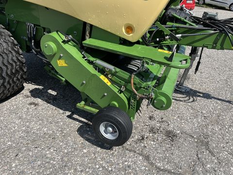 Krone Comprima   V 150 XC