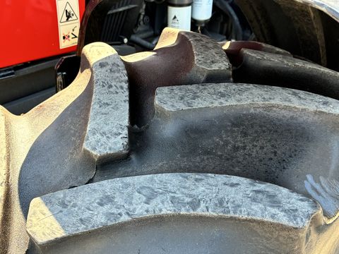 Massey Ferguson MF 5709 Dyna-4