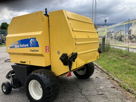New Holland BR 6090