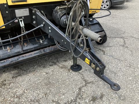 New Holland BR 6090