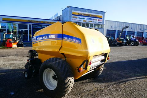 New Holland Roll Baler 125