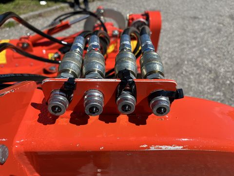 Kuhn TB 211