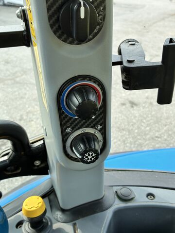 New Holland T4.85